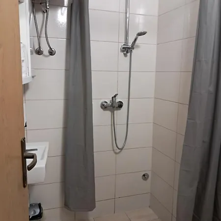 Bascarsija - Private Bath, Tv & Aircon Maison d'hôtes 3*