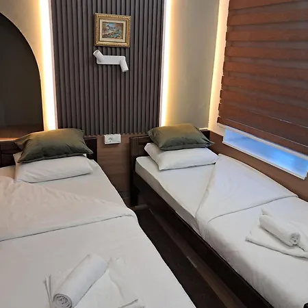 Bascarsija - Private Bath, Tv & Aircon بيت ضيافة 3*