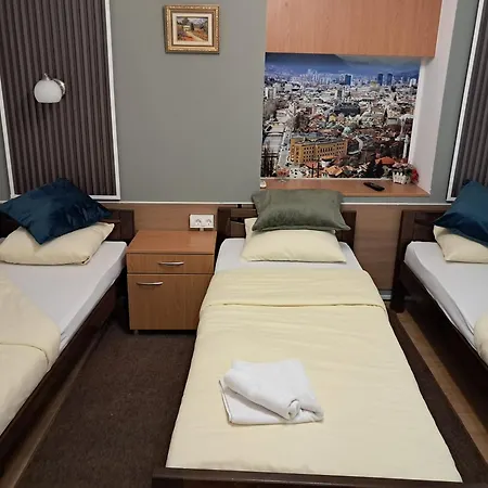 Bascarsija - Private Bath, Tv & Aircon بيت ضيافة 3*